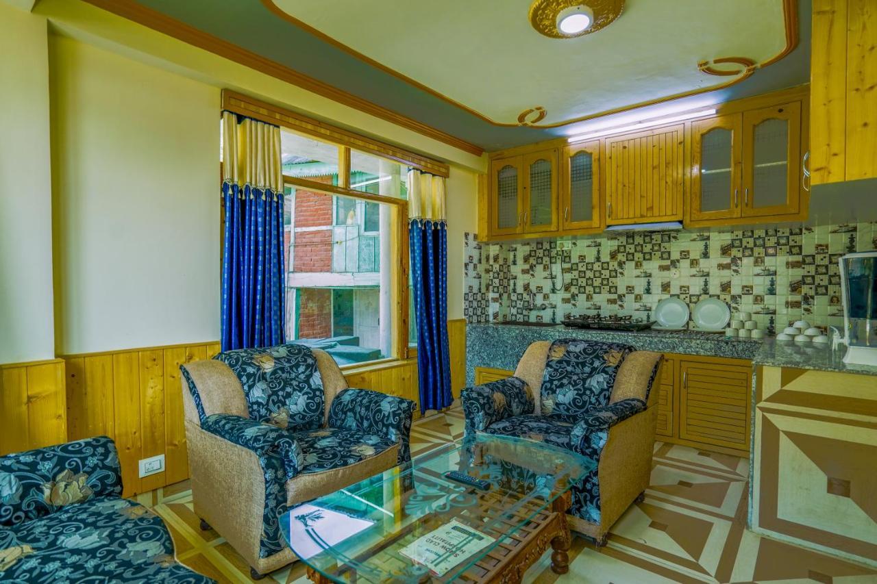 Woods Villa- A Luxury Mountains View Cottages Manāli Buitenkant foto