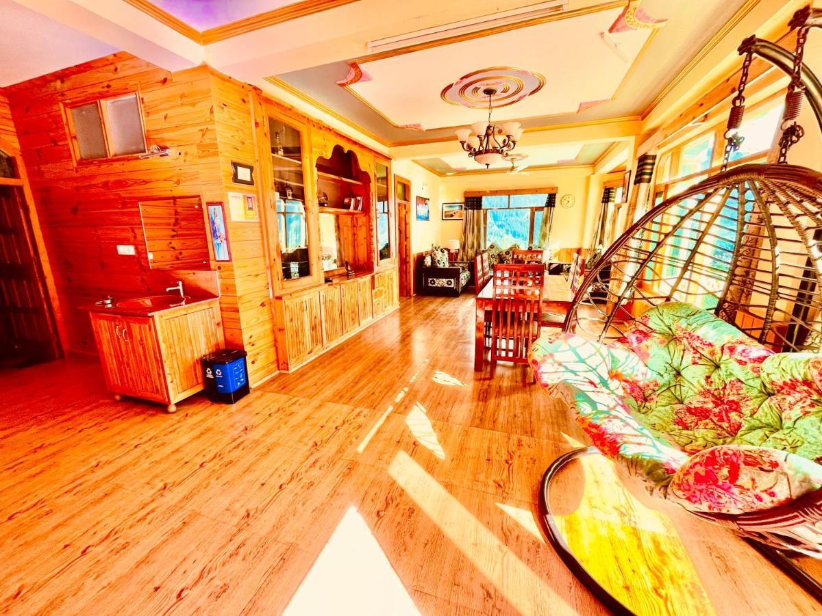 Woods Villa- A Luxury Mountains View Cottages Manāli Buitenkant foto