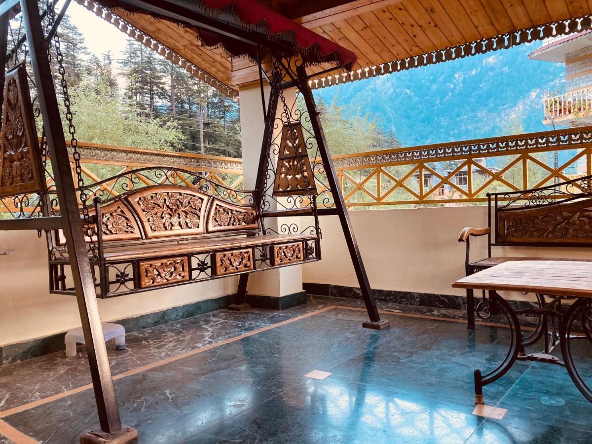 Woods Villa- A Luxury Mountains View Cottages Manāli Buitenkant foto