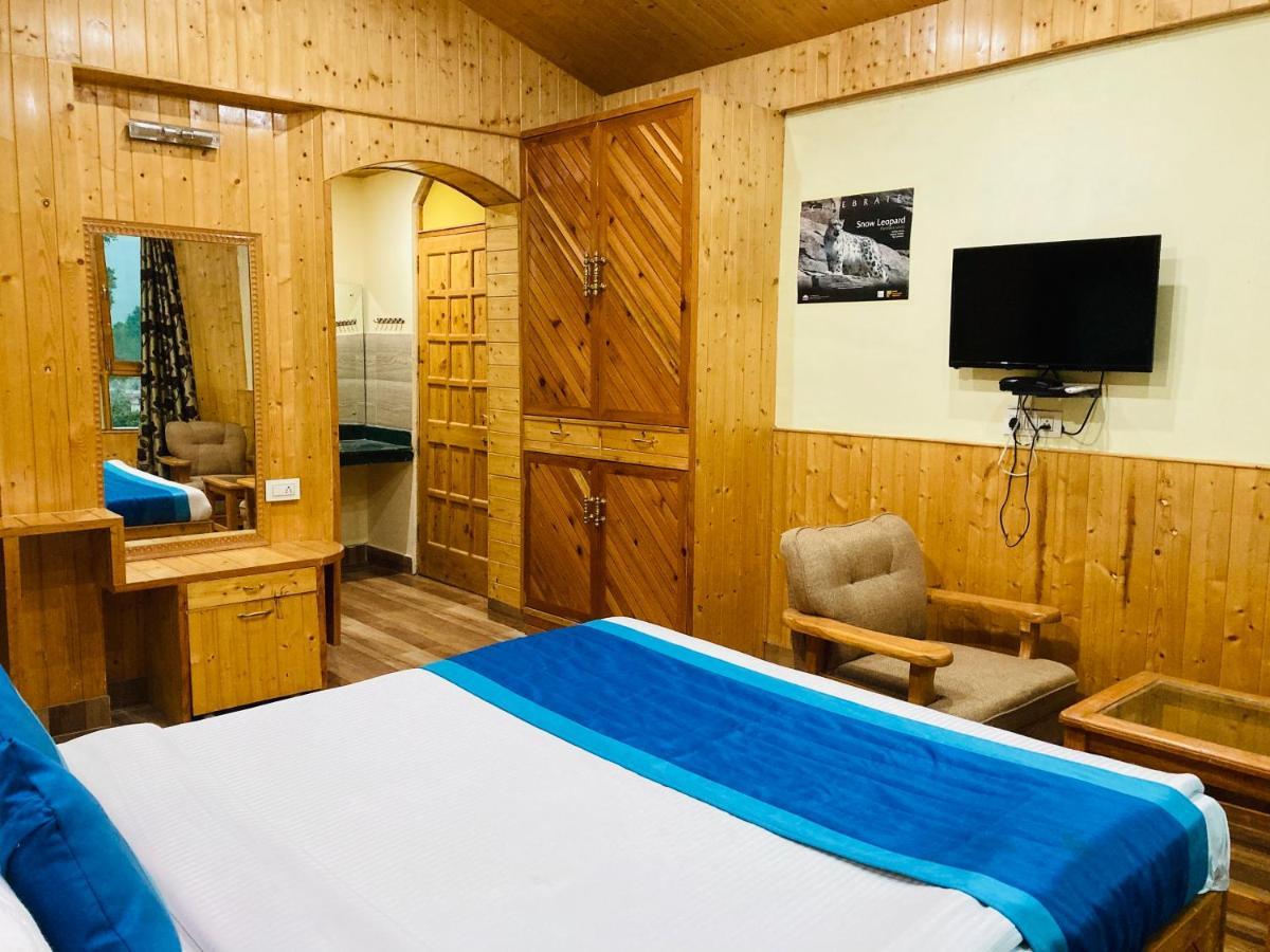 Woods Villa- A Luxury Mountains View Cottages Manāli Buitenkant foto