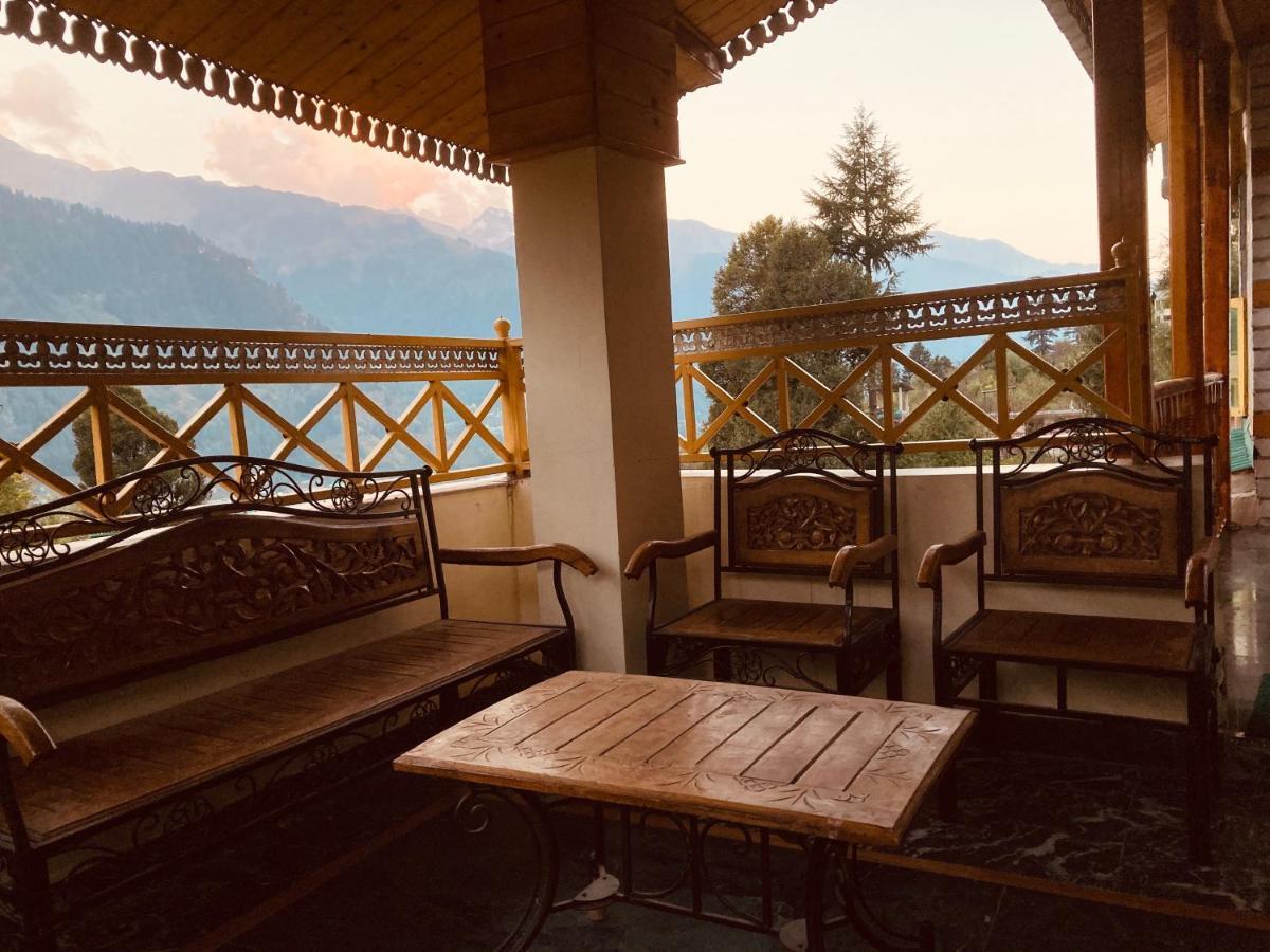 Woods Villa- A Luxury Mountains View Cottages Manāli Buitenkant foto