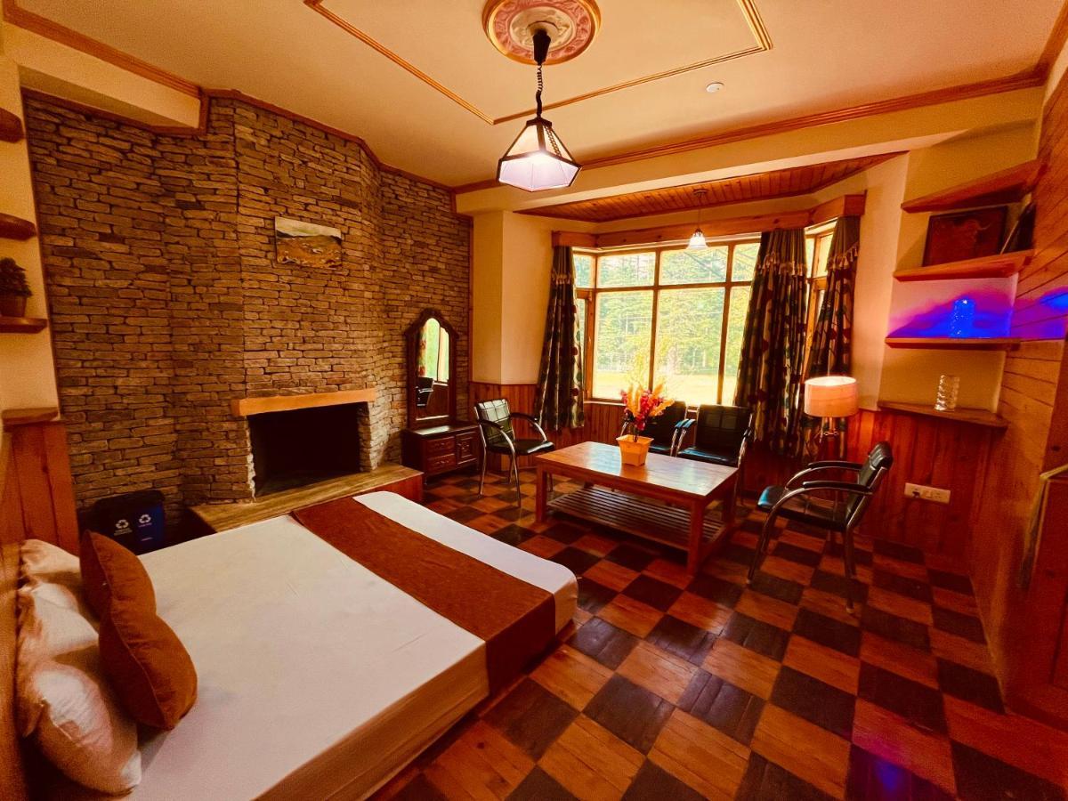 Woods Villa- A Luxury Mountains View Cottages Manāli Buitenkant foto
